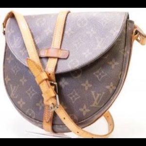 ⛔️⛔️⛔️⛔️SOLD⛔️⛔️⛔️⛔️Authentic LV Mono Chantilly MM